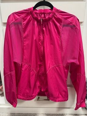Lululemon Hot Pink Women's Lightweightg Zip Jacket
